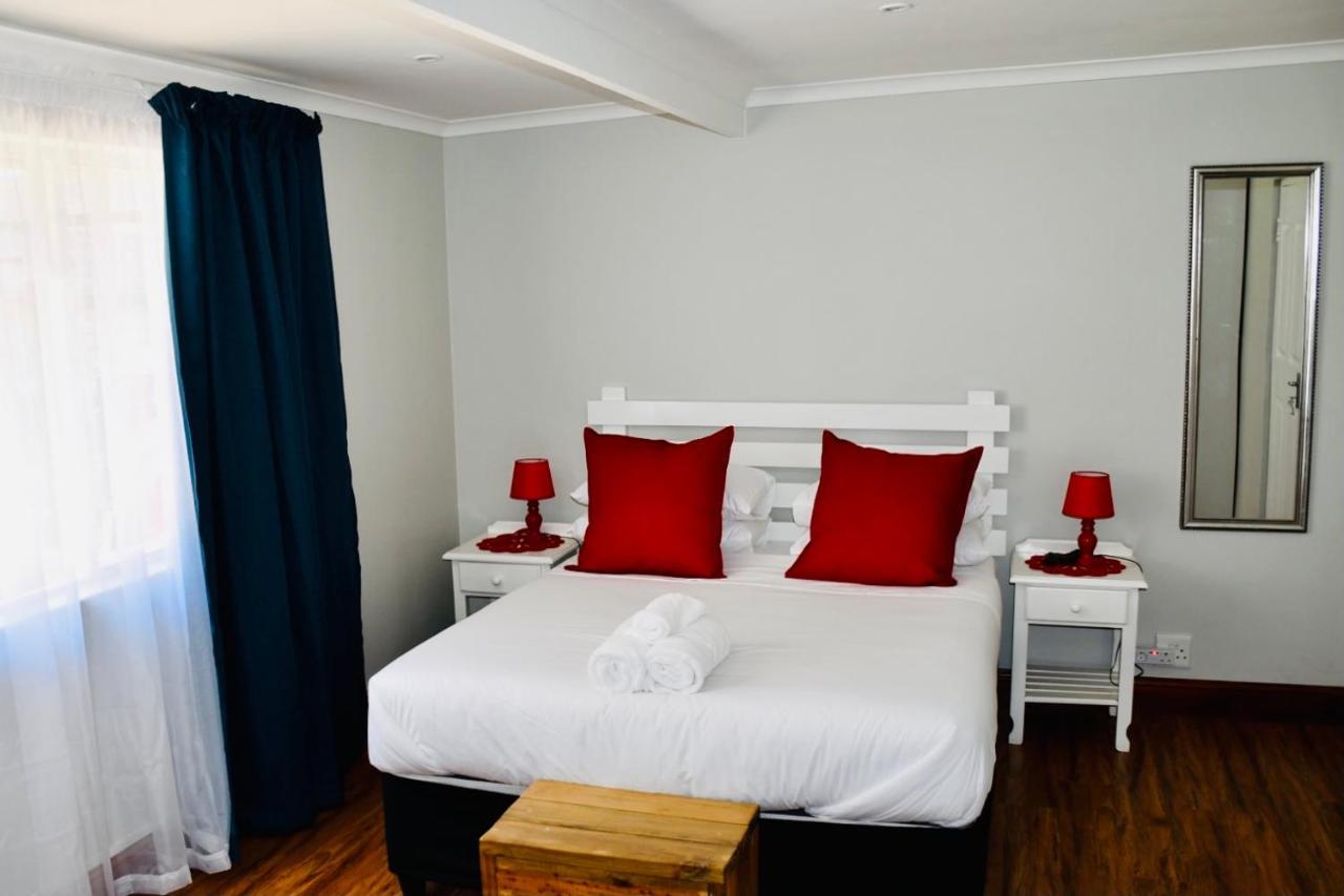 Friendz Guesthouse Найсне Экстерьер фото